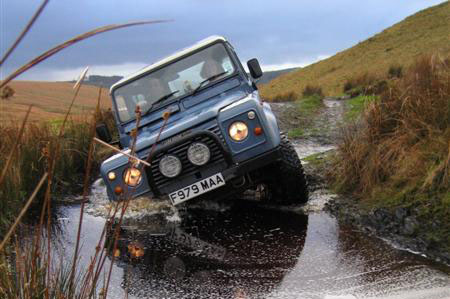 Download Land Rover Defender 90-110 repair manual